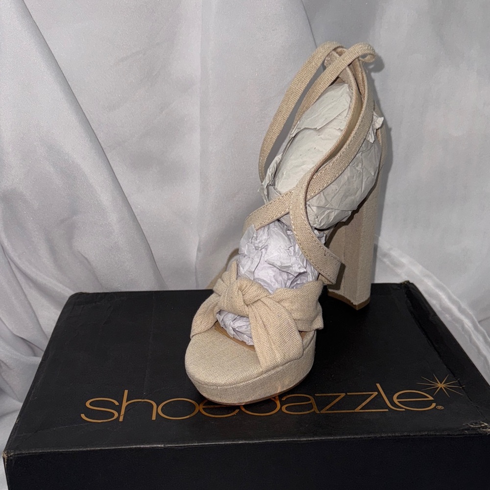 Shoe Dazzle Women's Beige Block Heels